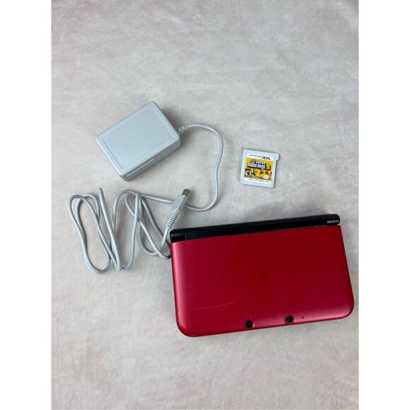 Nintendo 3DS XL + Super Mario Bros 2 480p Video Game Handheld System Red - Picture 1 of 14